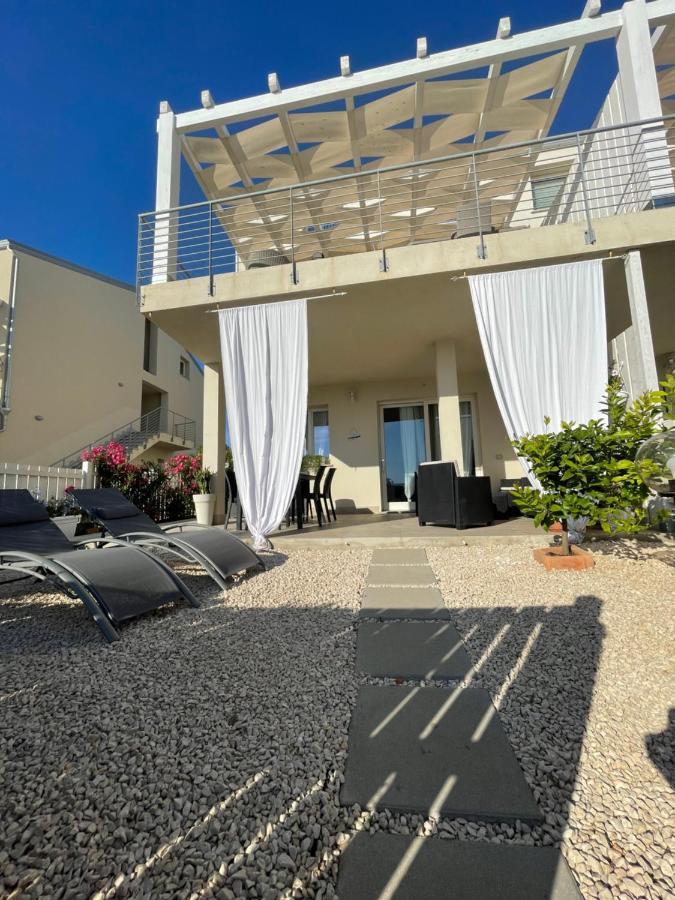Isola Rossa Beach House Экстерьер фото